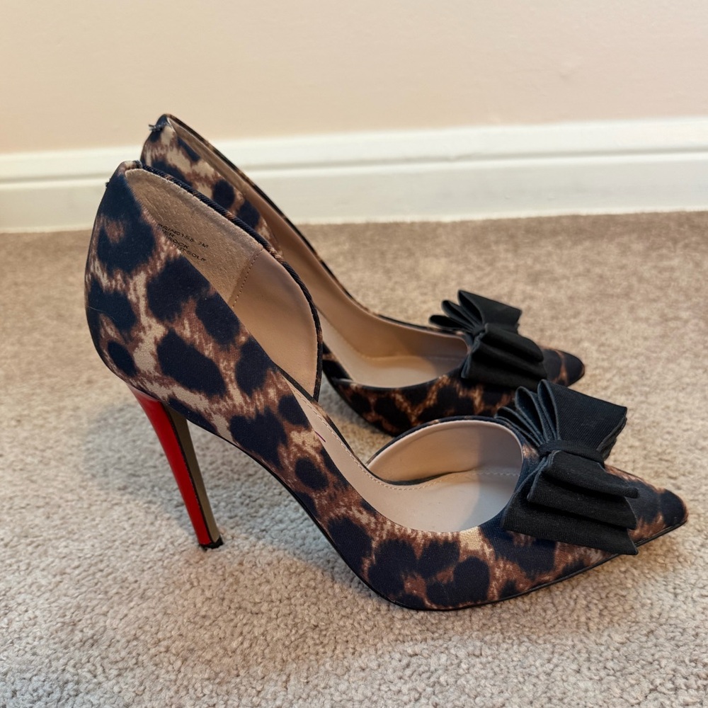 Betsy Johnson Leopard Stiletto Heels with Black Bow - Size 7
